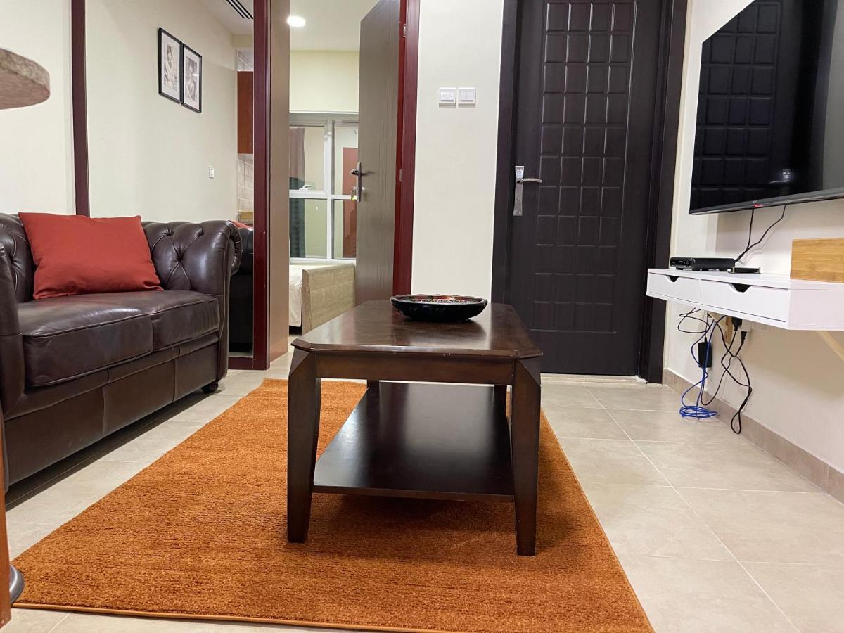 Appartement Near Metrocozy & Comfy 1br In Jlt *