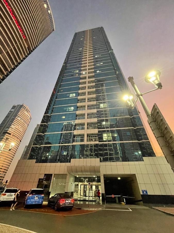 Near Metrocozy & Comfy 1br In Jlt Appartement Dubai