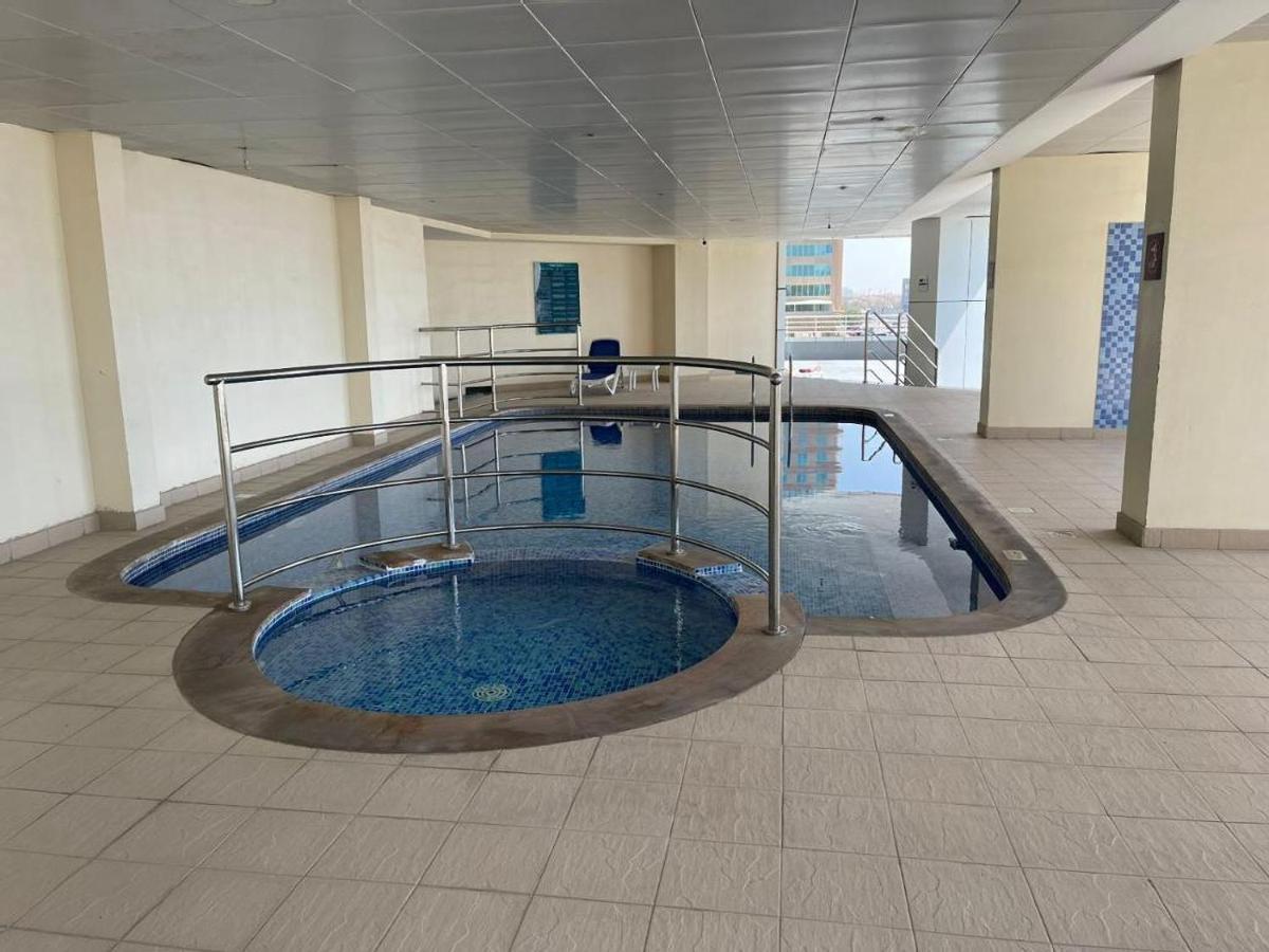 Appartement Near Metrocozy & Comfy 1br In Jlt Dubai